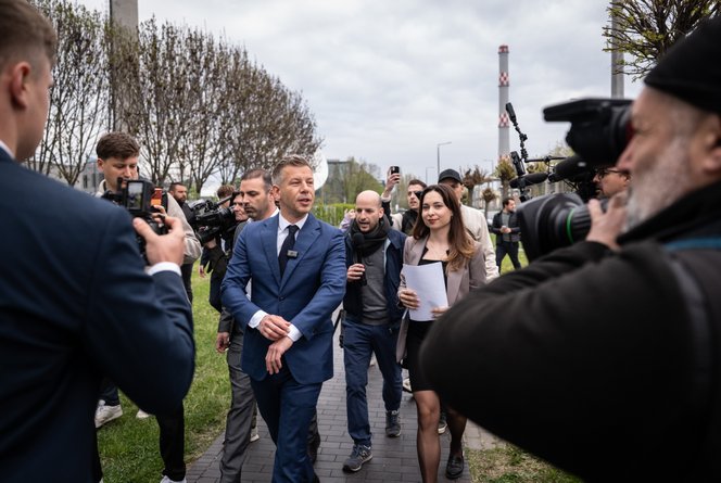 Októbertől veheti át a megújuló TEK Magyar Péter teljes személyvédelmét