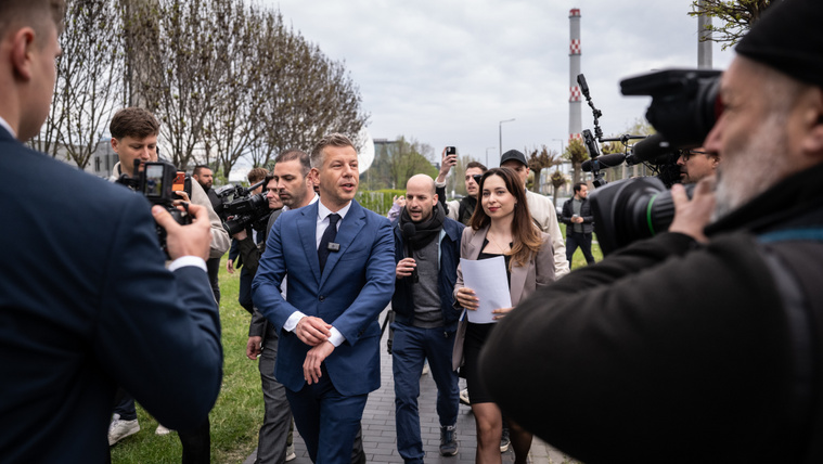 Októbertől veheti át a megújuló TEK Magyar Péter teljes személyvédelmét