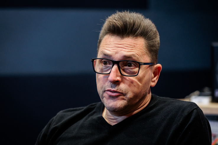Először szólalt meg Ákos a műtéte után, az utolsó kenetet is felvette