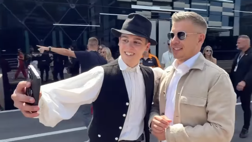Magyar Péter majdnem ellopta a show-t a Hungaroringen, barátnőjével együtt érkezett