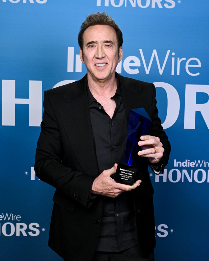 Nicolas CageMa már nehéz elképzelni, hogy Nicolas Cage valaha más néven szerepeljen, pedig ha nem változtatja meg a vezetéknevét, ma talán Nicolas Coppolaként ismernénk