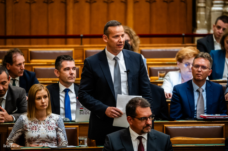 Toroczkai László