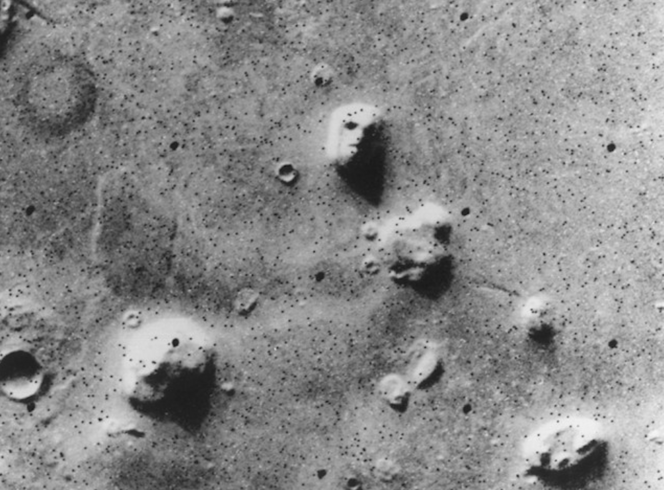 Fél évszázada nem hagyja nyugodni az embereket a Mars felszínén megjelenő arc