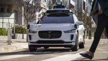 Egy tanulmány szerint a robotaxik biztonságosabban vezetnek, mint az emberek
