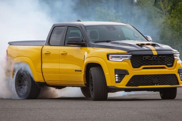 Pusztító utcai pickupok V8-cal: itt az új 777 lóerős Ram Rumble Bee