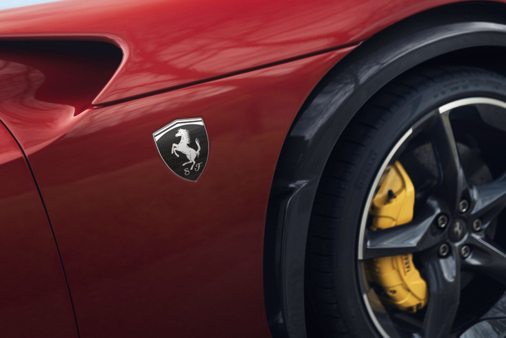 Úgy veszik a Ferrarikat, mintha nem lenne holnap