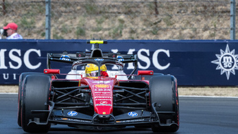 Hamilton feltámadása hozhatja kellemetlen helyzetbe a Ferrarit
