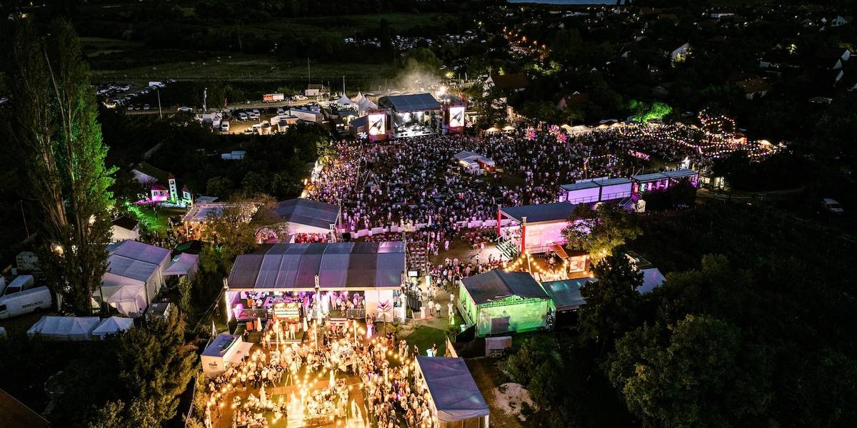 Augusztus 6-án Rick Astleyvel indul a 14. Paloznaki Jazzpiknik