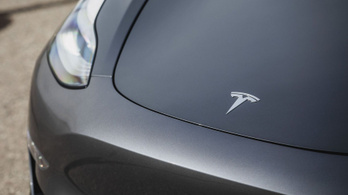 Többet árt a Teslának Elon Musk, mint a BYD-nek a kínai állami háttér