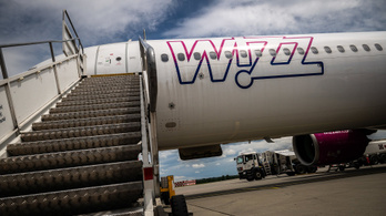 Egekben a kerozinárak, nem tudta elkerülni a mínuszokat a Wizz Air – a befektetők máris büntetik a céget