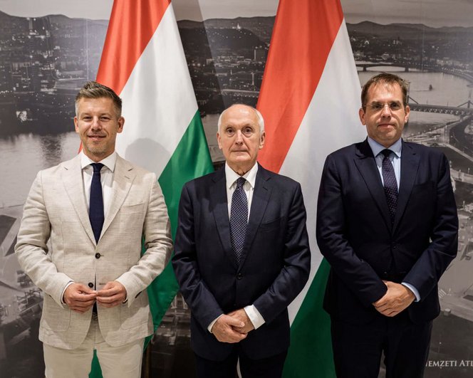 Baka Andrást csak Baka András ütheti ki az államfői székből, de van még néhány titkos jelölt