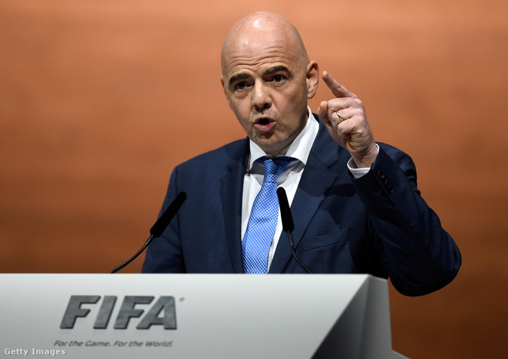 Gianni Infantino a zürichi Hallenstadionban 2016. február 26-án