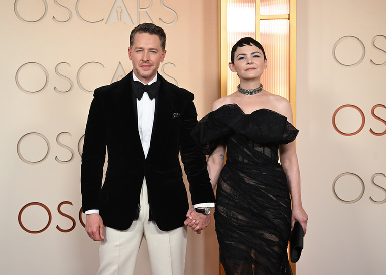 Ginnifer Goodwin és Josh DallasGinnifer Goodwin és Josh Dallas a sorozat forgatásán találkoztak, és nem sokkal később randizni kezdtek egymással