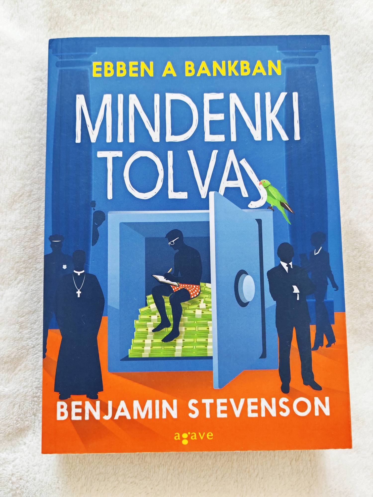 ebben a bankban mindenki tolvaj