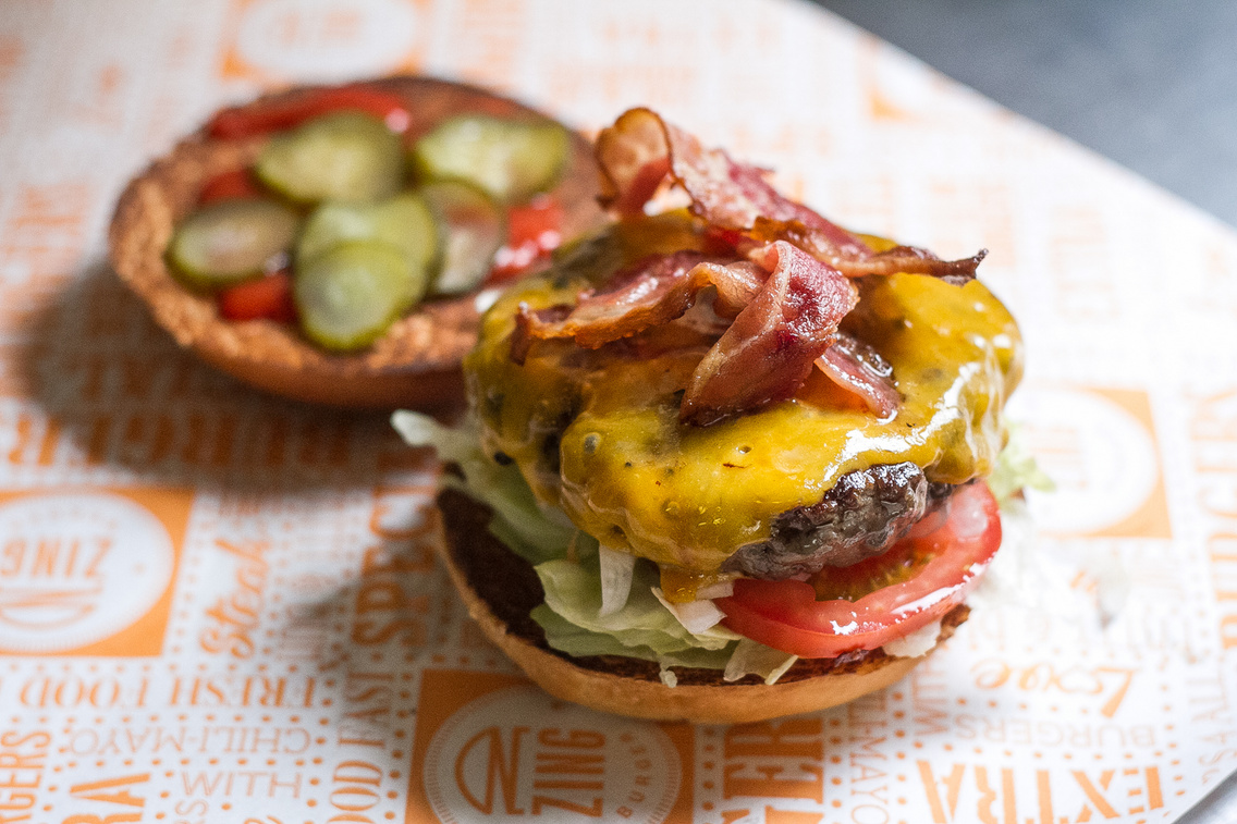 zing-burger-food-truck-gozsdu-courtyard