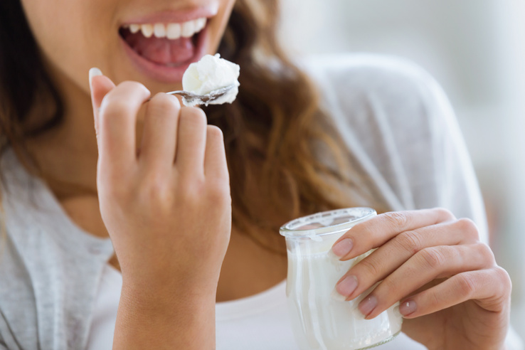 Mozgás és napi egy joghurt: valóban lassítja a biológiai öregedést?
