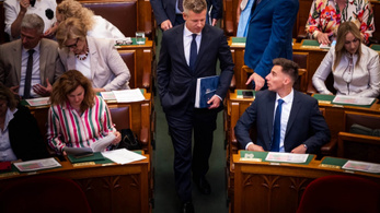 Átalakul a TEK, feloszlatják az Országgyűlési Őrséget – Hétfőn Magyar Péter, kedden államfőválasztás