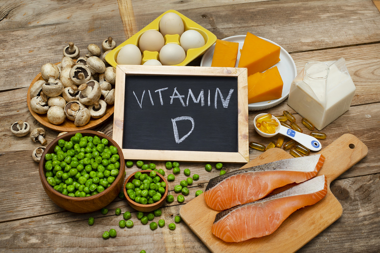 A D-vitamin-hiány sokáig észrevétlen maradhat, mert a tünetei gyakran lassan alakulnak ki, és könnyű őket más problémáknak tulajdonítani