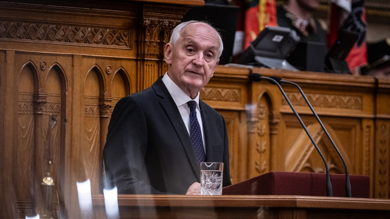 Baka András már az első beszédével kemény üzenetet küldött a Tisza Pártnak