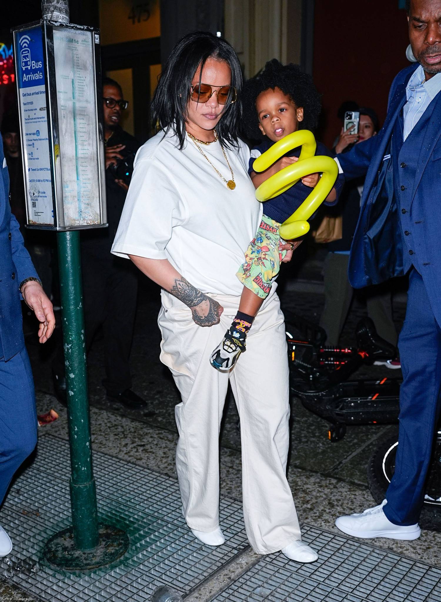 Rihanna és legidősebb gyermeke, RZA.