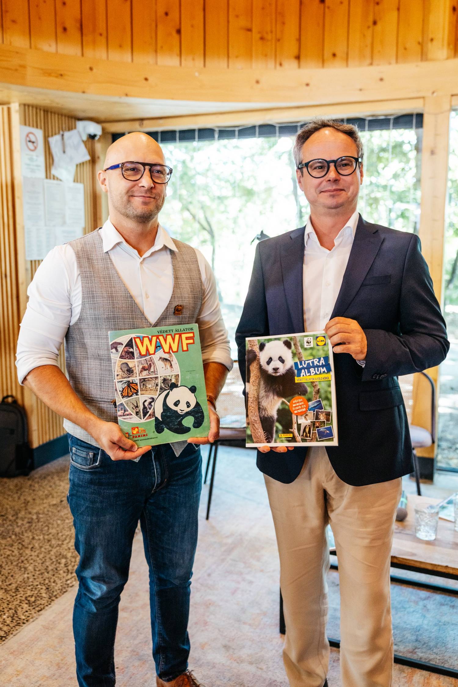 WWF Lidl Lutra album Fotó Voltárniszt Ferenc