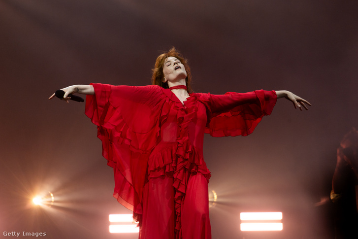 Florence Welch, a Florence + The Machine énekesnője a Sziget Fesztiválon 2026. augusztus 13-án
