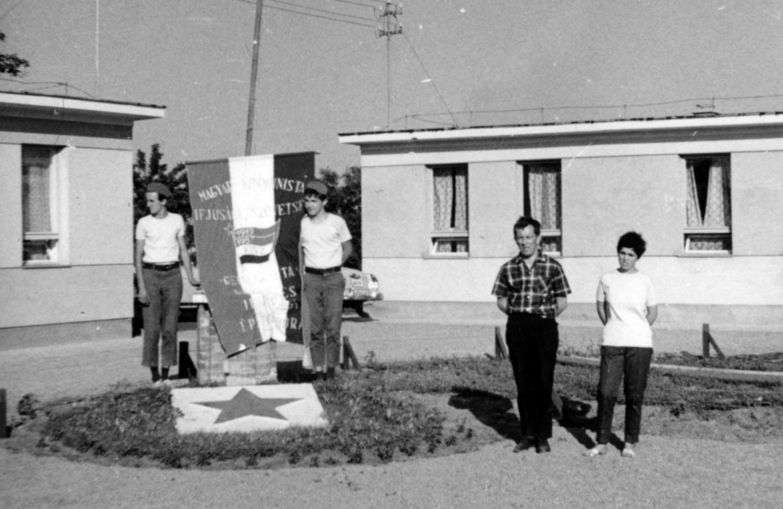 A budapesti Varga Katalin Gimnázium Geisler Eta önkéntes ifjúsági építőtábora, 1970