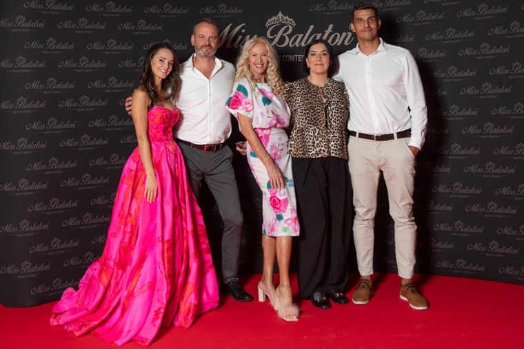 A Miss Balaton zsűrije: Dobó Ági, Nánási Pál, Rábaközi Andrea, Maróy Krisztina és Hegedűs Gábor