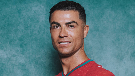 Cristiano Ronaldo felesége 5 gyerekükkel: esküvői fotó a Vogue címlapján