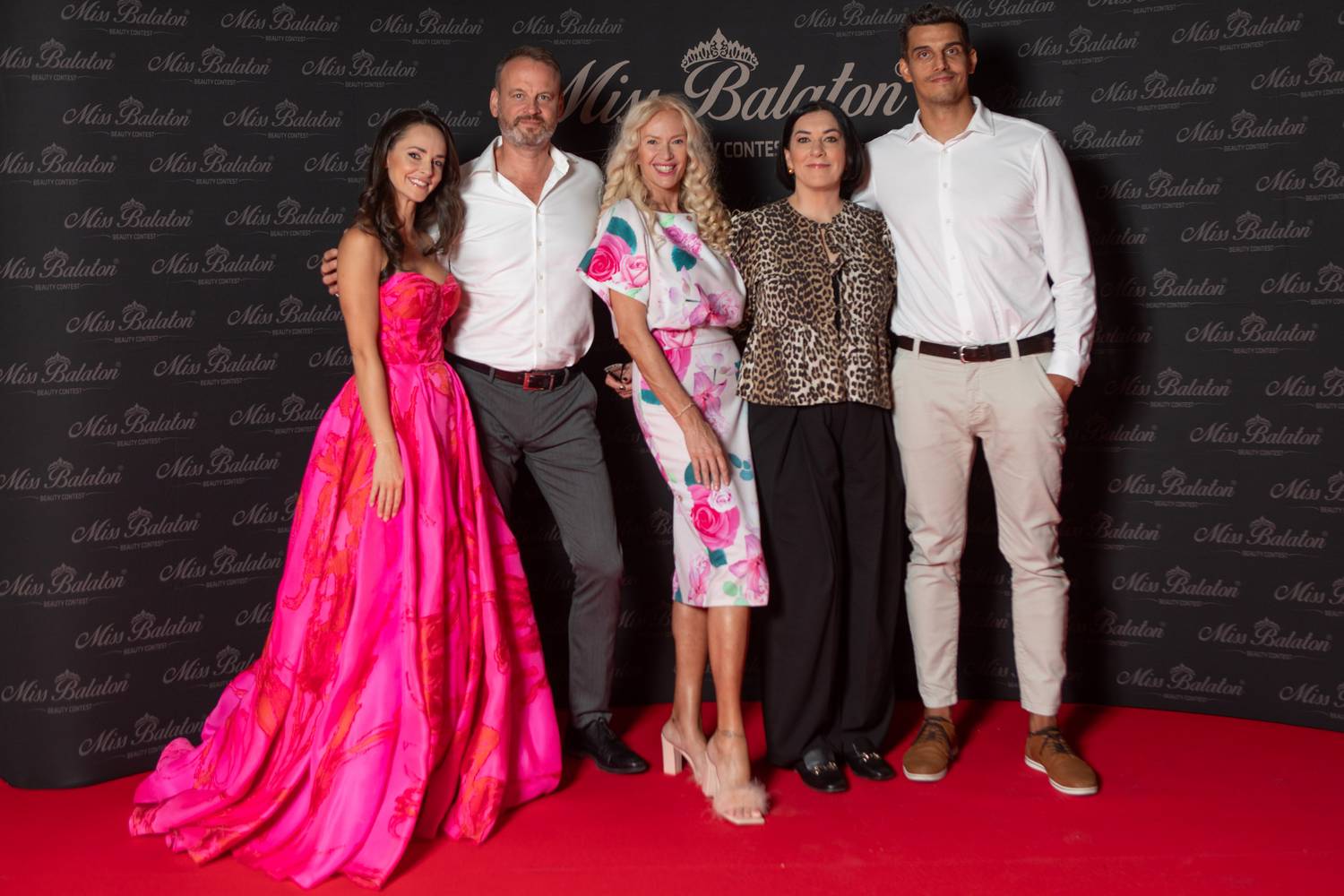 A Miss Balaton zsűrije. Dobó Ági, Nánási Pál, Rábaközi Andrea, Maróy Krisztina és Hegedűs Gábor.
