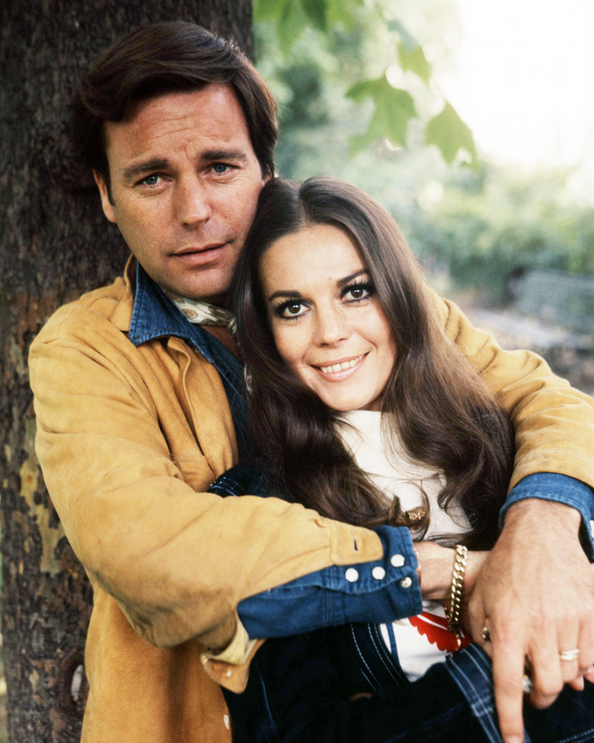 Natalie Wood és Robert WagnerNatalie Wood és Robert Wagner először 1957-ben házasodott össze, kapcsolatuk azonban néhány évvel később megromlott, és 1962-ben elváltak