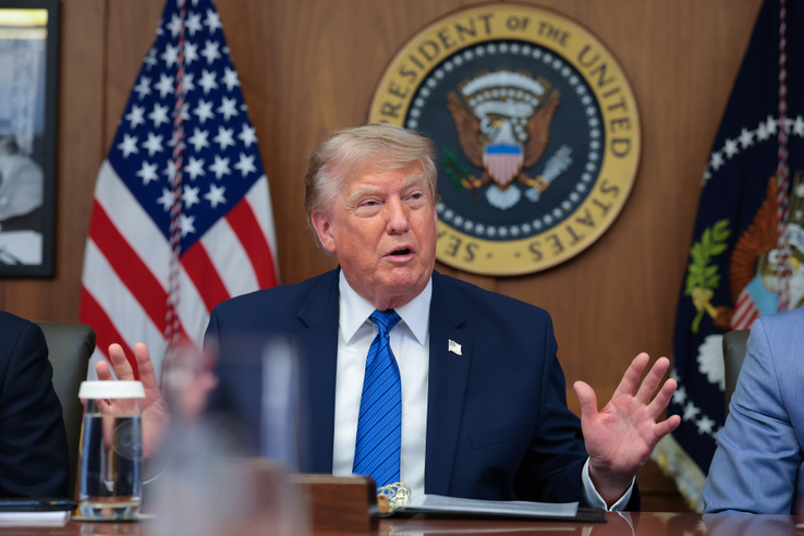 Donald Trump teljesen elszabadult, és ebbe a fél világ belerokkanhat