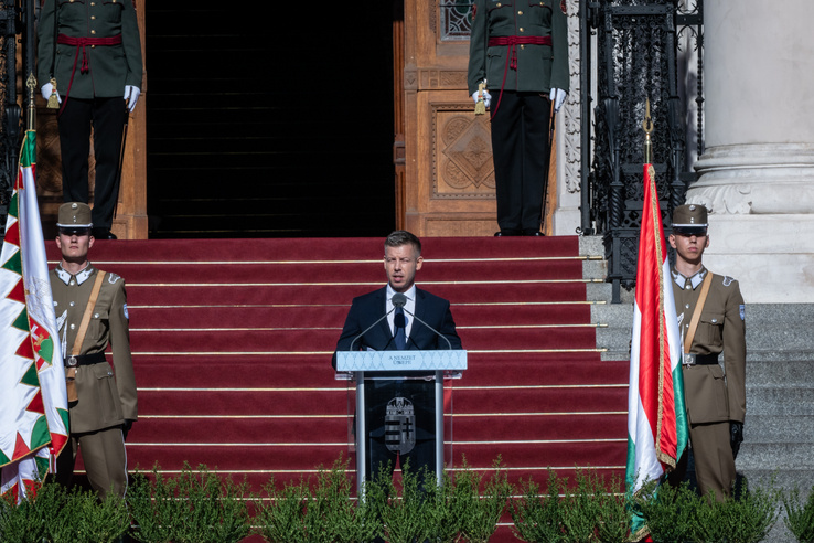 Különös részletre lettünk figyelmesek Magyar Péter ünnepi beszédében