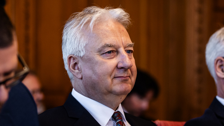 Névtelenül üzent az új szuverenista mozgalom, de&nbsp;a logó metaadatai KDNP-s szálakhoz vezetnek