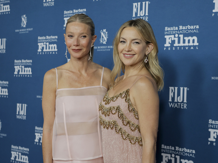 Kate Hudson és Gwyneth PaltrowKate Hudson (Goldie Hawn lánya) és Gwyneth Paltrow (Bruce Paltrow lánya) ma már közeli barátok, ám Hudson eleinte csak kvázi Paltrow rajongója volt