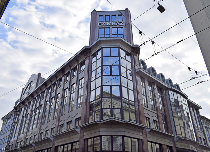 Az EXIMHÁZ, az EXIM Bank épülete a VI. kerületi Nagymező utca 46–48.-ban 2016. november 26-án