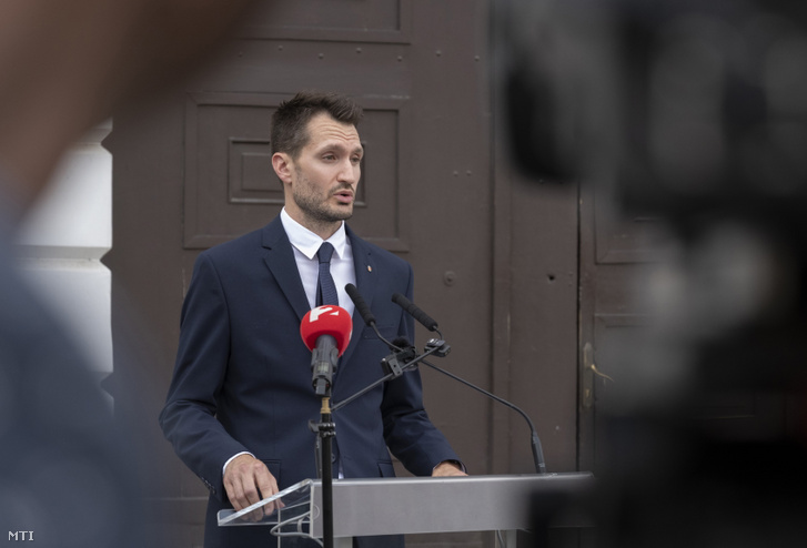 Kürtös László a Honvédelmi Minisztérium parlamenti államtitkára 2026. június 20-án