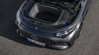 Mercedes-vezér: a CLA AMG a legjobb V8, amit vezettem