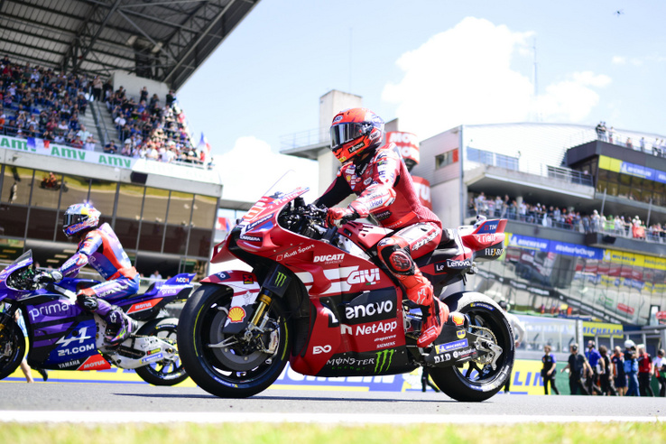 MotoGP-s heist filmet készít Alan Ritchson
