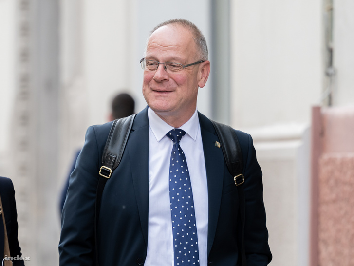 Navracsics Tibor 2026. május 14-én