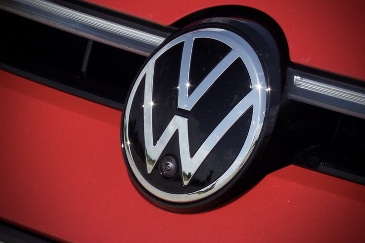 Egy új motortartó bakkal biztonságosabbak lehetnének az új Volkswagenek