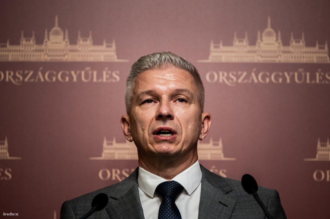 Csőszi Attila