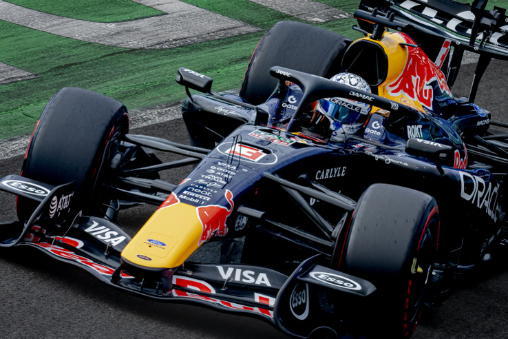 Max Verstappen 100 ellenfél ellen: Rendhagyó gokartversenyre készül a Red Bull