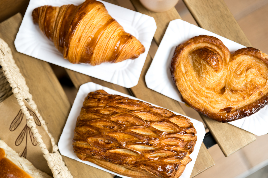 Croissant, palmerita, spenótos-túrós táska