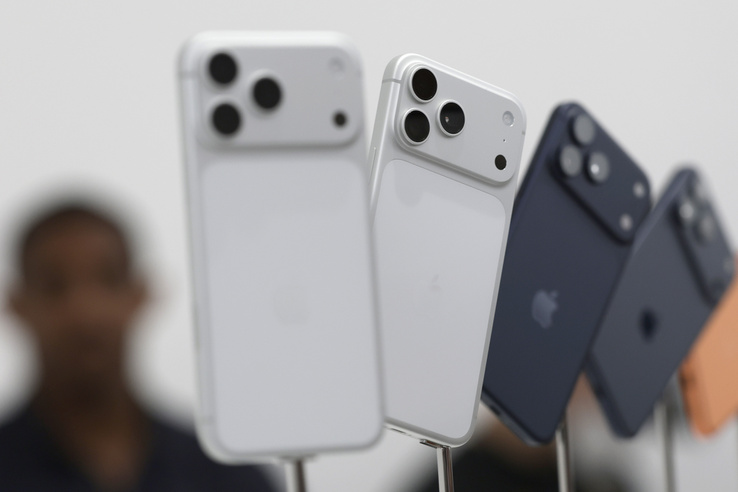 Bejelentette az Apple, mikor mutatják be az új iPhone-okat