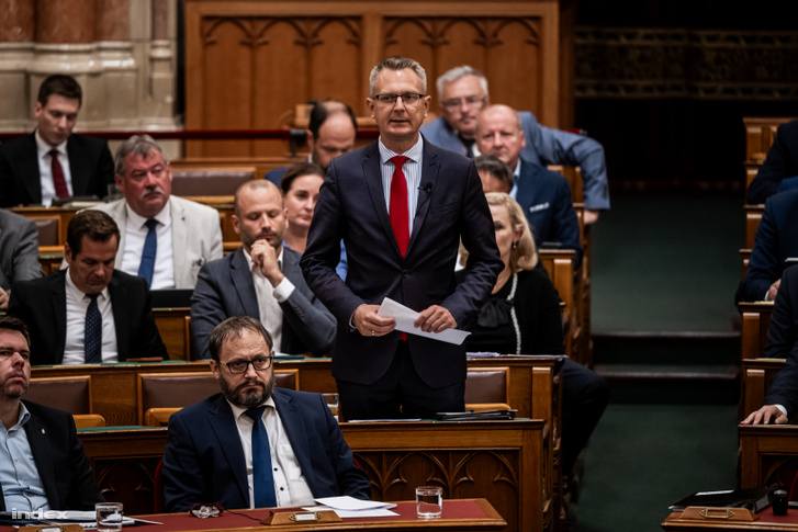Rétvári Bence 2026. augusztus 27-én