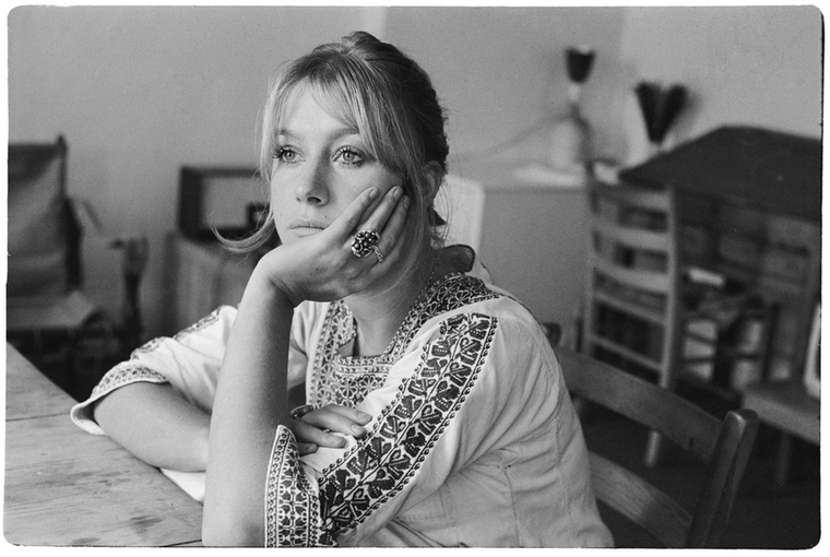 1969: a 24 éves Helen Mirren karrierje éppen beindult1969-ben Helen Mirren még csak 24 éves volt, de színházi körökben már komoly figyelem övezte