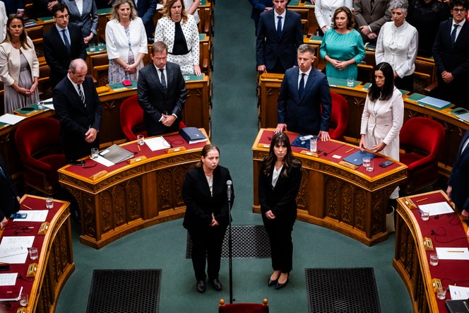 A Fidesz támadásba lendült, a&nbsp;párt szerint 13 alaptörvényi rendelkezést sért az új szuperhivatalról szóló törvény