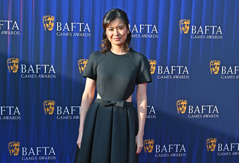 Katie LeungA Cho Changot alakító Katie Leung kevésbé közvetlen módon reagált Rowling akkori kijelentéseire