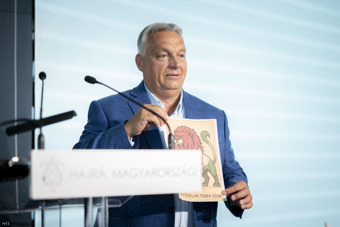 Orbán Viktor beszédet mond a Polgári Magyarországért Alapítvány rendezvényén, a Polgári Pikniken a kötcsei Dobozy-kúriában 2025. szeptember 7-én